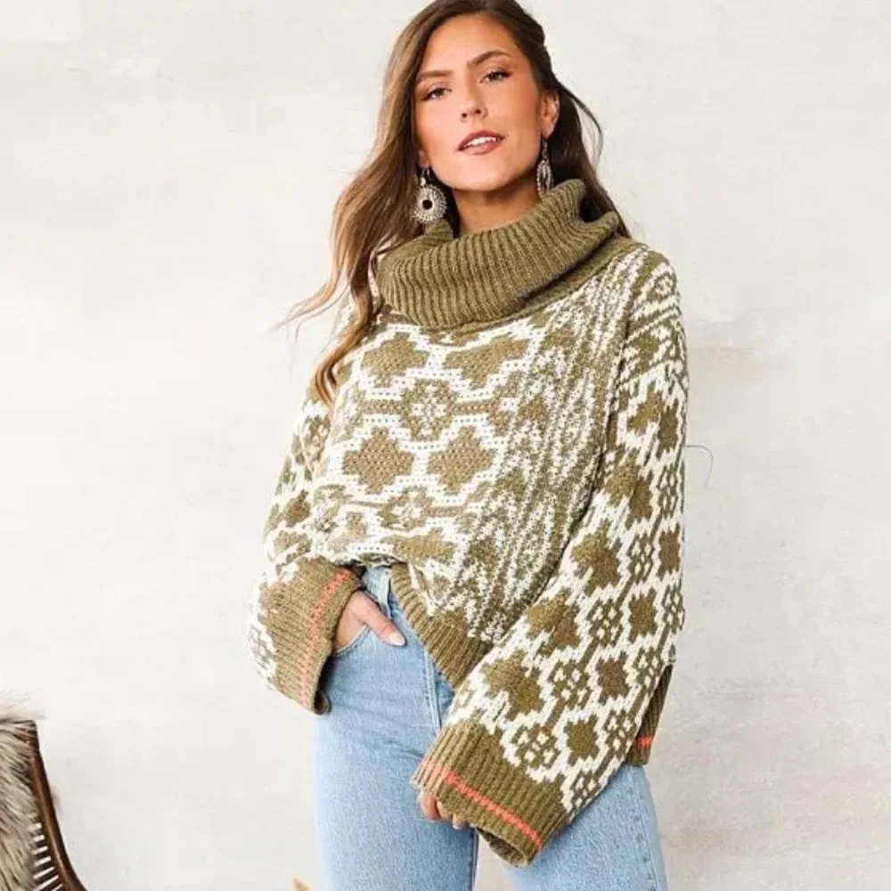 HYFVE Patterned Cowl Neck Sweater in Olive Women’s Size Large - Picture 1 of 12
